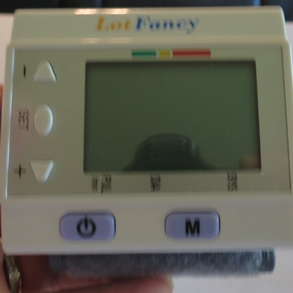 LotFancy Portable Blood Pressure Machine Model # BP-202H - Picture 6 of 7